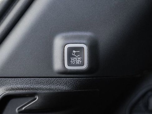 New 2025 Jeep Grand Cherokee image 10