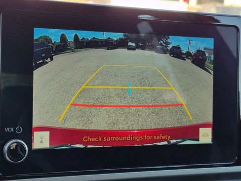 Used 2025 Toyota Camry SE FWD image 22