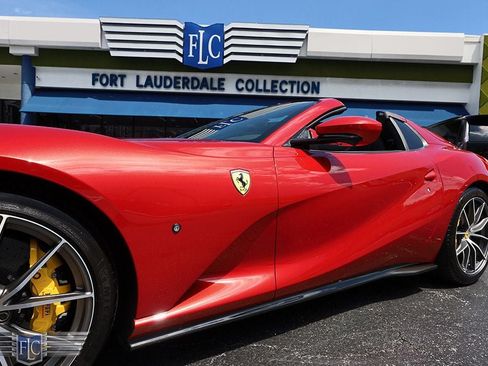 Used 2021 Ferrari 812 GTS RWD image 10