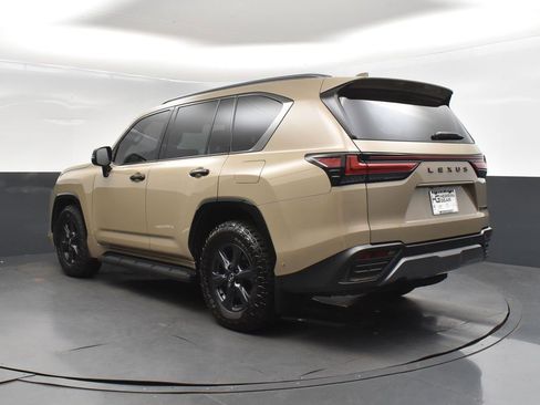 Used 2025 Lexus LX 700h Overtrail image 5