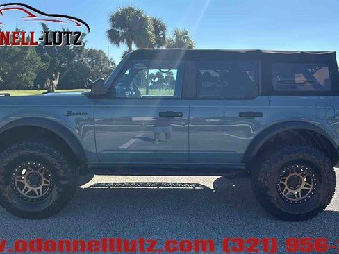 Used 2022 Ford Bronco Badlands w/ Sasquatch Package image 3