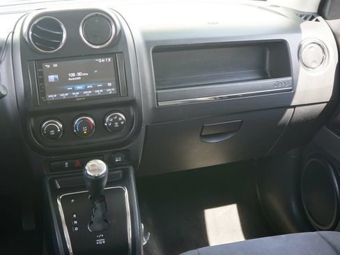 Used 2015 Jeep Patriot Sport w/ Power Value Group FWD image 22