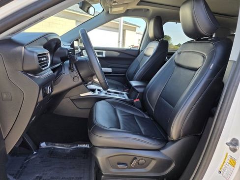 Used 2023 Ford Explorer Limited w/ Equipment Group 301A image 12