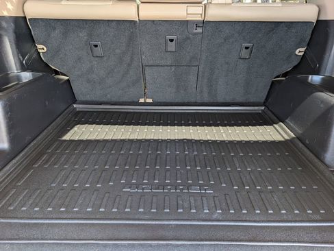 Used 2022 Toyota 4Runner SR5 Premium w/ Moonroof Package AWD/4WD image 22