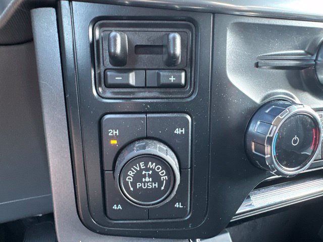 Used 2025 Ford F150 Lariat w/ Equipment Group 501A Mid AWD/4WD image 12