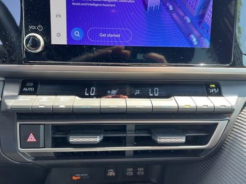 Used 2025 Toyota Camry SE image 20