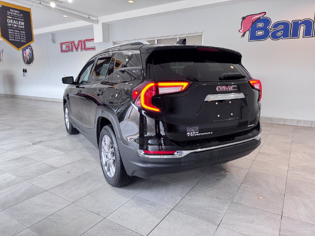 Certified 2022 GMC Terrain SLT AWD/4WD image 5