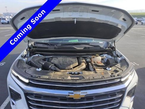 Used 2024 Chevrolet Traverse LT w/ LPO, Floor Liner Package image 10