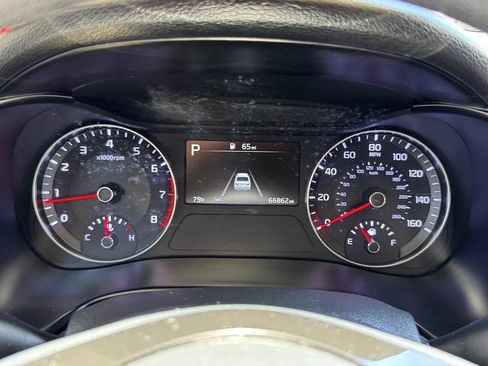 Used 2022 Kia Forte LXS FWD image 34