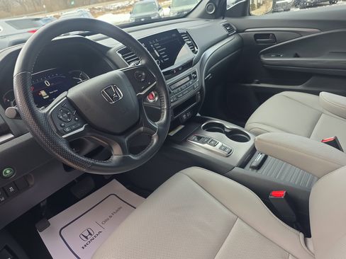 Used 2023 Honda Passport EX-L image 10