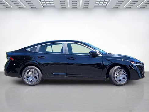 New 2026 Nissan Sentra SV w/ Floor Mat Package FWD image 3