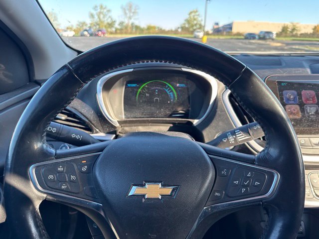 Used 2017 Chevrolet Volt LT w/ Comfort Package FWD image 9