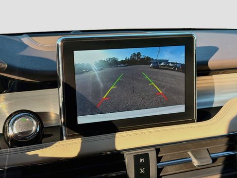 Used 2020 Lincoln Corsair FWD w/ Equipment Group 101A image 14