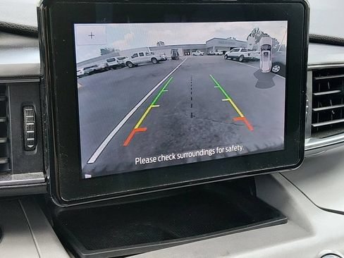 Certified 2023 Ford Explorer XLT w/ Equipment Group 202A AWD/4WD image 18