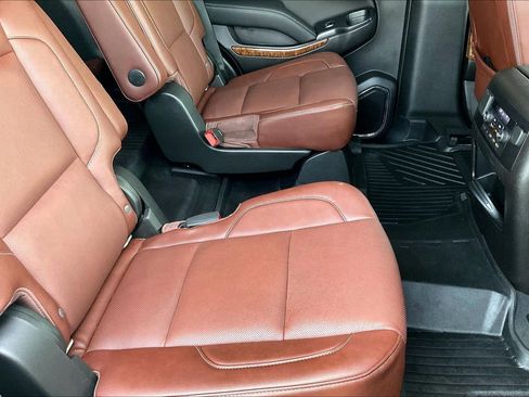 Used 2019 Chevrolet Tahoe Premier w/ Premier Plus Edition image 19