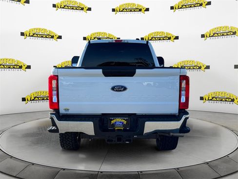 Used 2025 Ford F250 XLT image 4