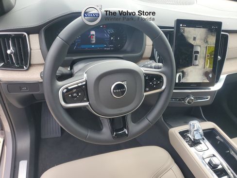 Used 2026 Volvo XC90 B6 Plus w/ Protection Package Premier AWD/4WD image 19