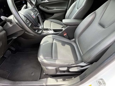 Used 2024 Buick Encore GX Sport Touring FWD image 15