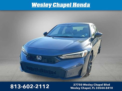 Used 2025 Honda Civic Sport image 1
