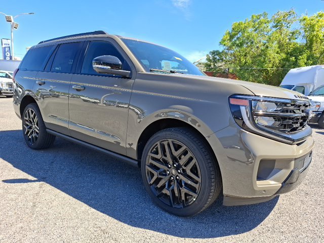 New 2027 Ford Expedition Platinum w/ Stealth Performance Package AWD/4WD image 1