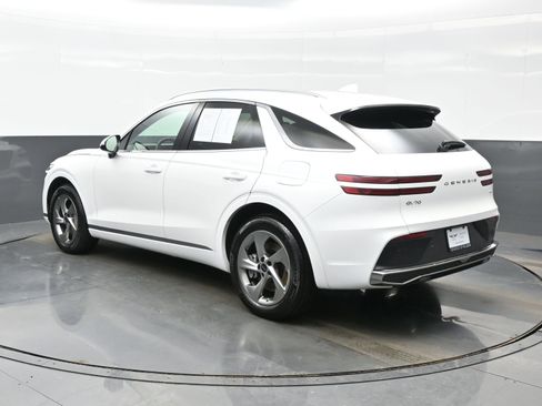 Certified 2026 Genesis GV70 2.5T Select image 4