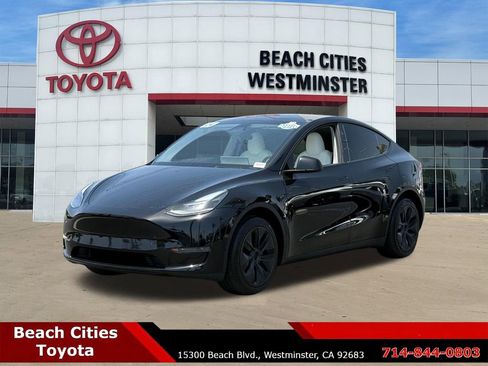 Used 2024 Tesla Model Y 2WD image 6