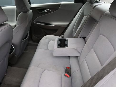Used 2024 Chevrolet Malibu LT image 24