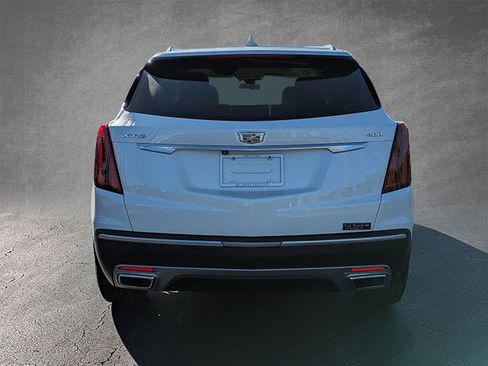 Certified 2023 Cadillac XT5 Premium Luxury image 5