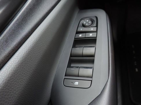 Used 2026 Toyota Prius LE FWD image 23