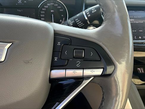 Used 2020 Cadillac XT6 Premium Luxury image 24