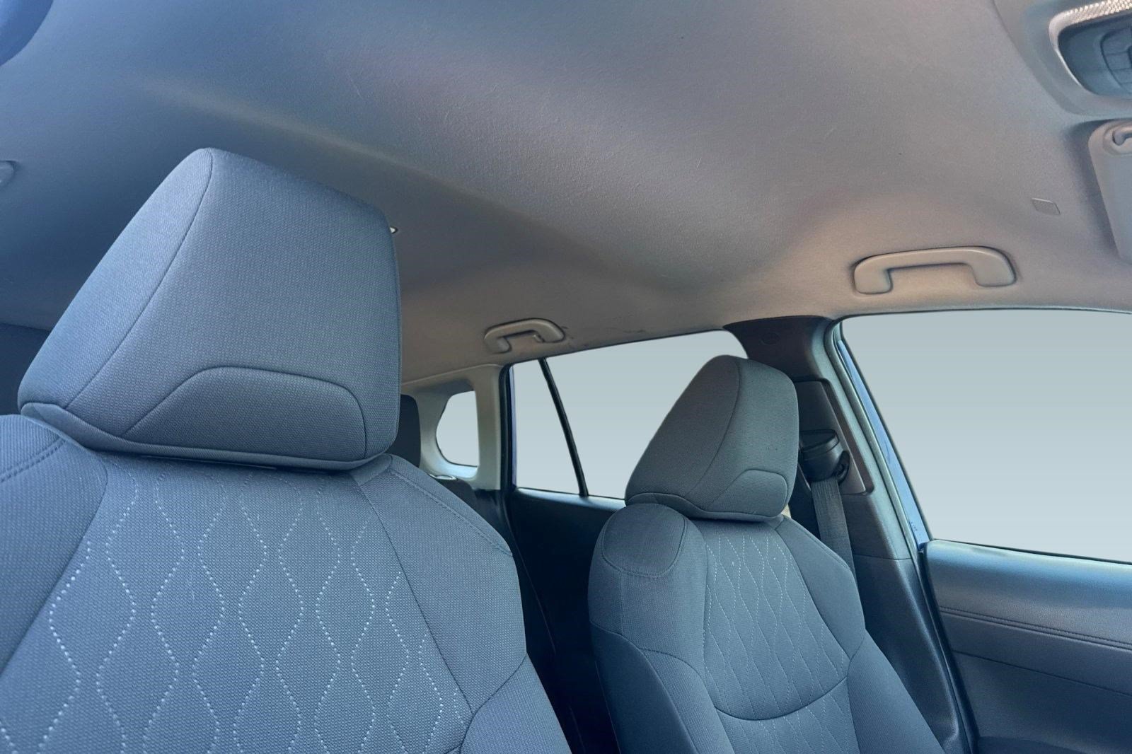 Used 2022 Toyota Corolla Cross LE FWD image 24