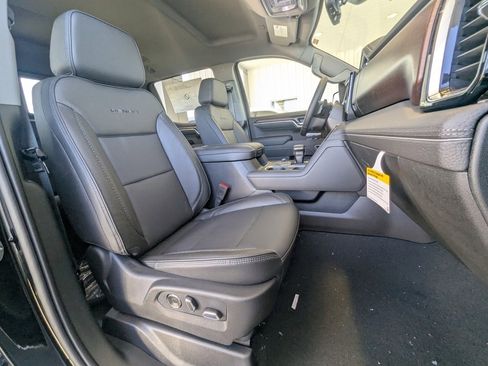 New 2026 GMC Sierra 1500 Denali w/ Technology Package image 16