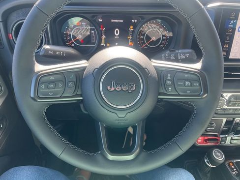 New 2026 Jeep Wrangler Unlimited Rubicon AWD/4WD image 13