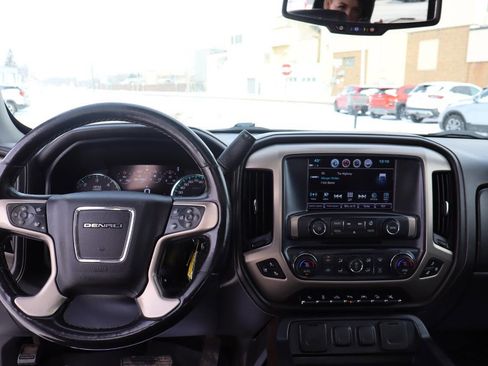 Used 2017 GMC Sierra 1500 Denali w/ Denali Ultimate Package image 7
