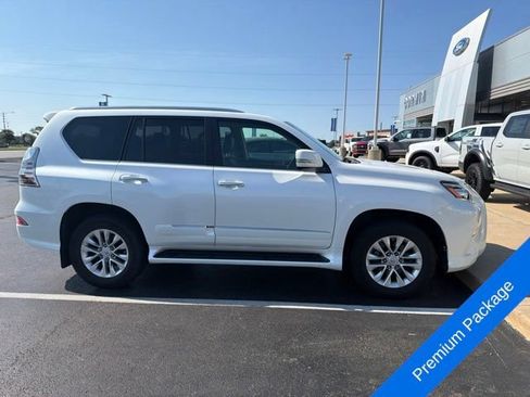 Used 2014 Lexus GX 460 w/ Premium Package AWD/4WD image 4