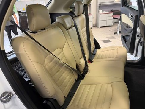 Used 2024 Ford Edge SEL w/ Convenience Package AWD/4WD image 33