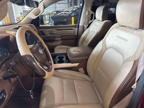 Used 2019 RAM 1500 Laramie RWD image 5