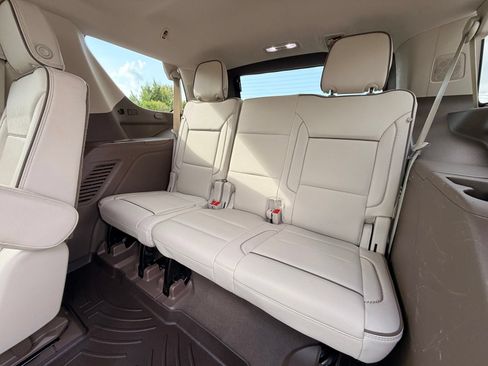 Used 2021 GMC Yukon Denali AWD/4WD image 16