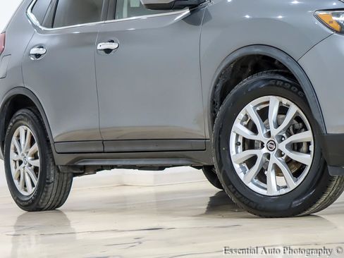 Used 2020 Nissan Rogue SV AWD/4WD image 4