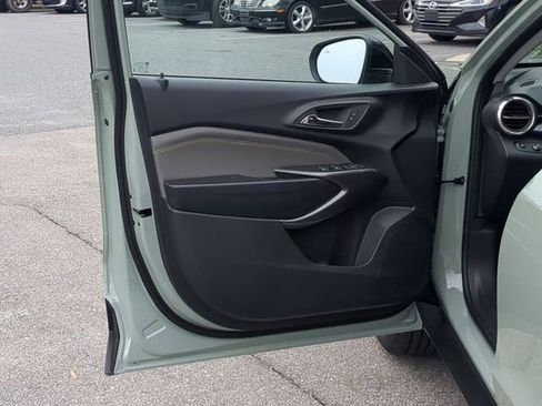 New 2026 Chevrolet Trax ACTIV w/ Sunroof Package image 19