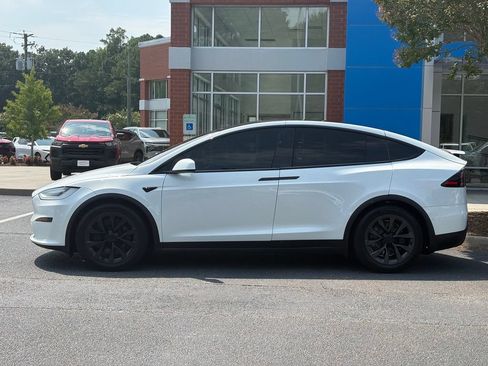 Used 2022 Tesla Model X AWD/4WD image 2