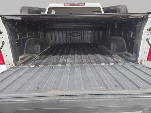 Certified 2022 Chevrolet Silverado 1500 RST image 15