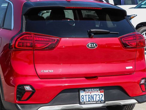 Used 2020 Kia Niro EX FWD image 10