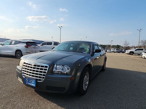 Used 2006 Chrysler 300 image 1