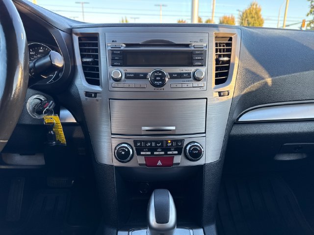 Used 2011 Subaru Legacy 2.5i Premium AWD/4WD image 22
