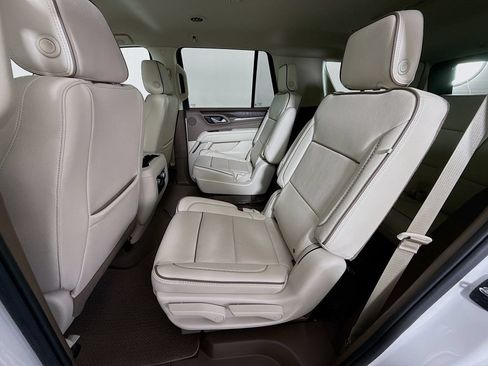 Used 2023 GMC Yukon Denali RWD image 24