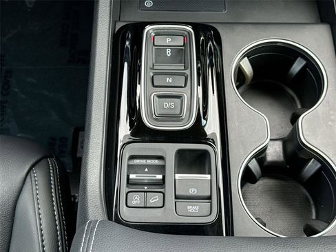 Certified 2025 Honda Pilot EX-L image 32