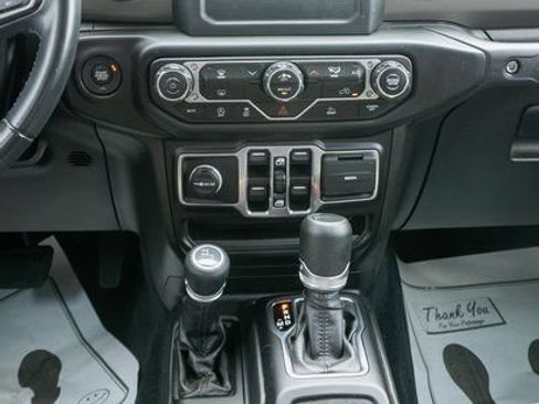 Used 2022 Jeep Gladiator Sport AWD/4WD image 15