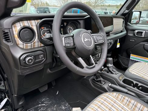 New 2026 Jeep Wrangler Unlimited Sport image 10