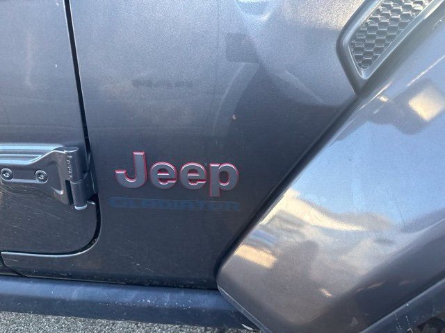 Used 2022 Jeep Gladiator Rubicon w/ LED Lighting Group AWD/4WD image 5
